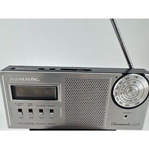 Realistic Radio Chronomatic-228 LCD Digital AM/FM Alarm 12-1535 Radio Shack VTG